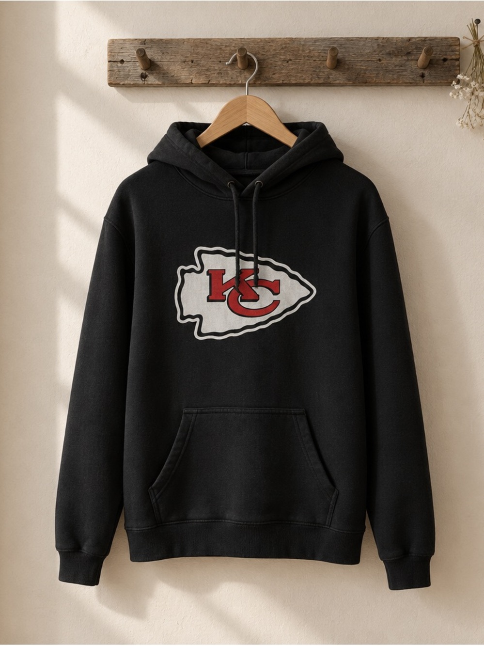 Fanatics Black Kansas City Chiefs Pullover Hoodie with Red & White Logo